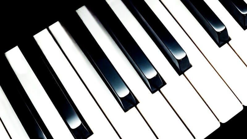 Quel est le prix pour apprendre le piano ? Combien coutent des cours de piano en ligne ?